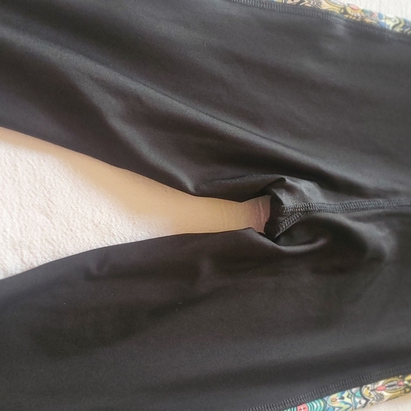 Next Aztek Colorful Pop Panel Black Yoga Sz. S Leggings - Picture 4 of 12